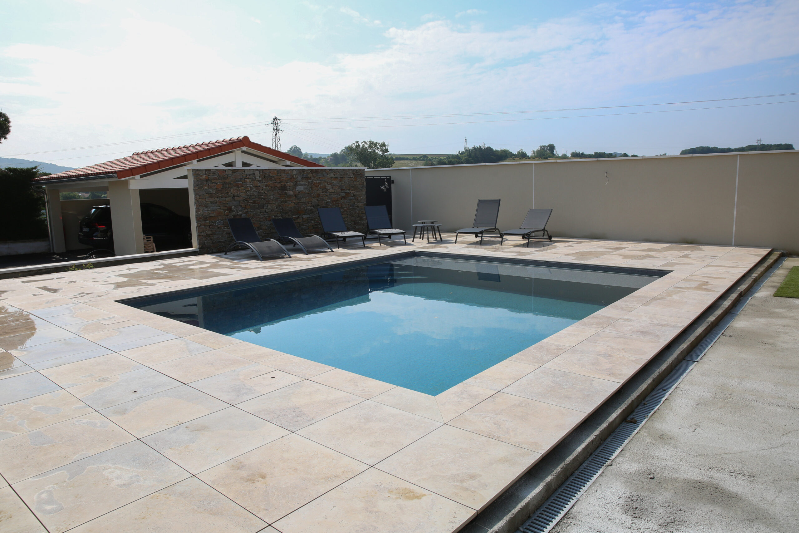 PISCINE traditionnelle carrée